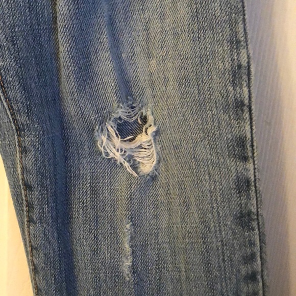 Vintage Abercrombie Ripped Distressed Light washed Jeans - Picture 3 of 12